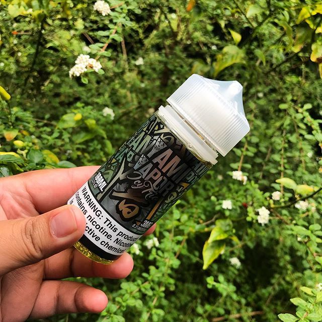 BoahNahkos's tweet photo. I had a hard time trying to stick to vaping, it has been a stressful beginning of the year😐. BUT I DID IT. I didn’t buy them stinkies lol. I finally got a new juice @yamivapor Icy Trio🤤, if any of you are in the Waimea area, @blvwaimea employees are … https://t.co/FvcnHEfYYH https://t.co/IWMo2rrMbF