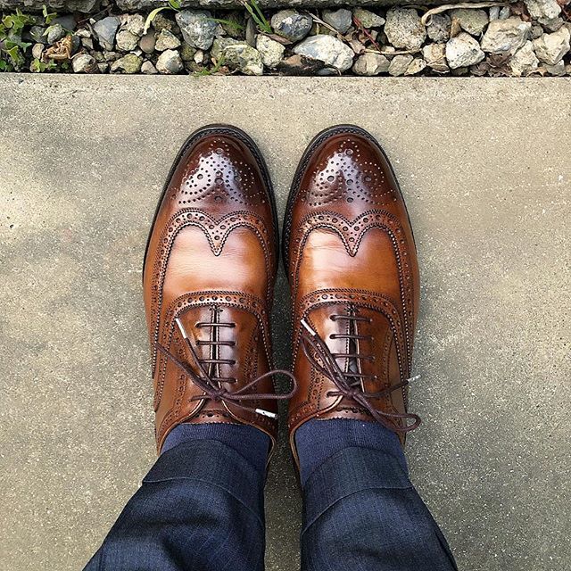 sthkzn's tweet photo. Cheaney
ここ数日は手袋ないと厳しいです。
#cheaney #cheaney130 #cheaneyregent #shoes #mensshoes #sotd #shoesoftheday #チーニー #紳士靴 #革靴 #今日の足元 https://t.co/gdDSoUnSqr https://t.co/u9CEMrADBt