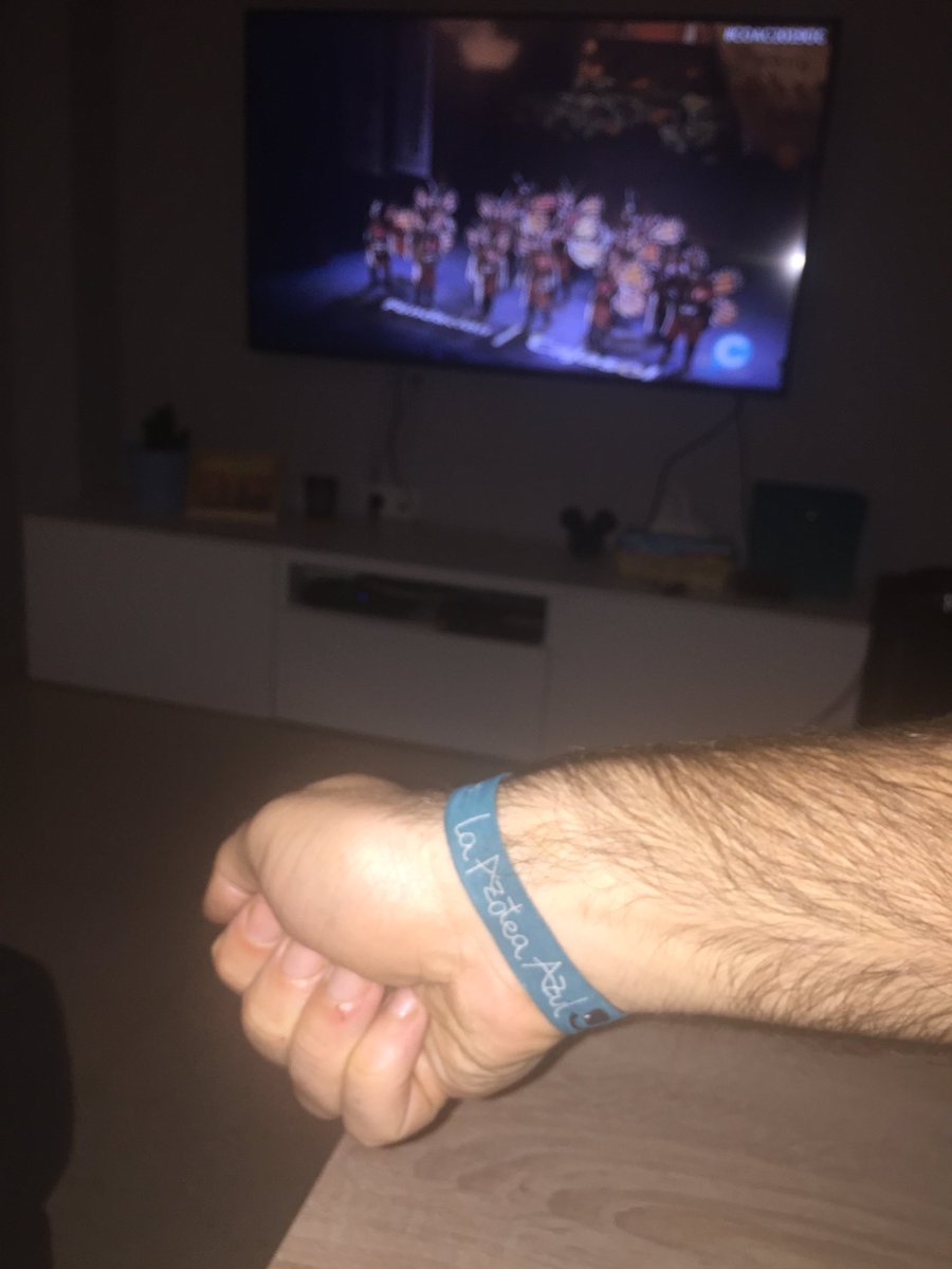 JosanAndrade's tweet photo. Me uno a este pasodoble. @Karnavaleros #coac2019oc #COAC2019P2 https://t.co/ZPgex3nDDK