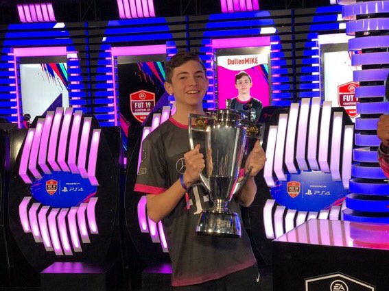 easportsfcde's tweet photo. Der Pokal 🏆 kommt nach 🇩🇪! @DullenDike ist der jüngste #FUTChampionsCup Champion aller Zeiten! 👑⚽️🎮 #FIFAeWorldCup https://t.co/PlKsJ3t5nS