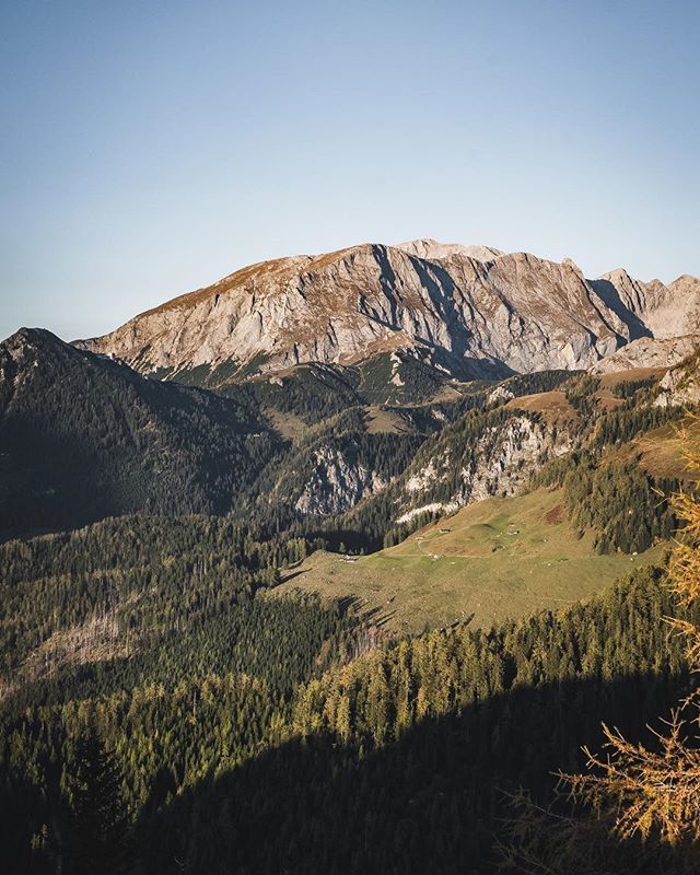 dlattimer's tweet photo. Starting to plan the first hike of 2019. 💯😍 https://t.co/NJSbBeJSei https://t.co/vNYSWI7qT8