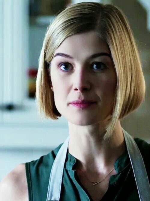 Happy 40th birthday Rosamund Pike! 