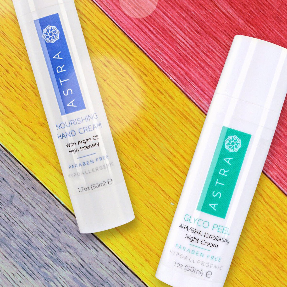 AstraCosmetics's tweet photo. HAND CREAM is an advanced formula that deeply moisturizes dry hands. It is a concentrated cream for extra dry skin. 🥰 
Alpha Hydroxy Acids and Beta Hydroxyl Acids are naturally occurring acids which improve the appearance of the skin.💆‍♀️ #astracosmetics #skincare #beautytips https://t.co/ylkXaIDrU5