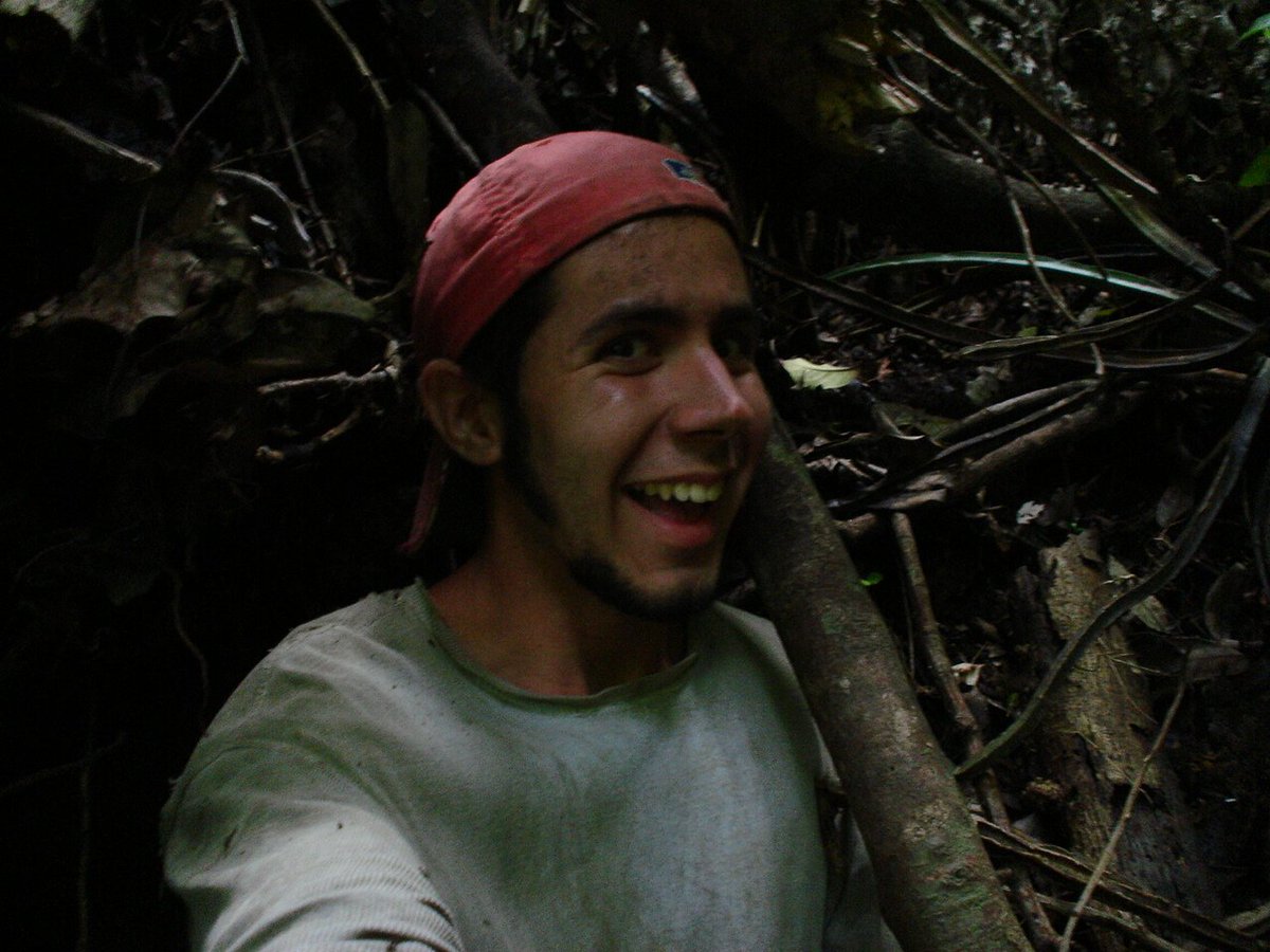 LedVarela's tweet photo. En el año 2006 estuve tres días perdido en la montaña El Ávila, solo e incomunicado. Fui encontrado y extraído en helicóptero. Pasaron 10 años para atreverme a hablar de esta experiencia que cambió mi vida.

Acá tienen la historia completa:

https://t.co/IFSeqjAmHn https://t.co/tE2REFdGFb
