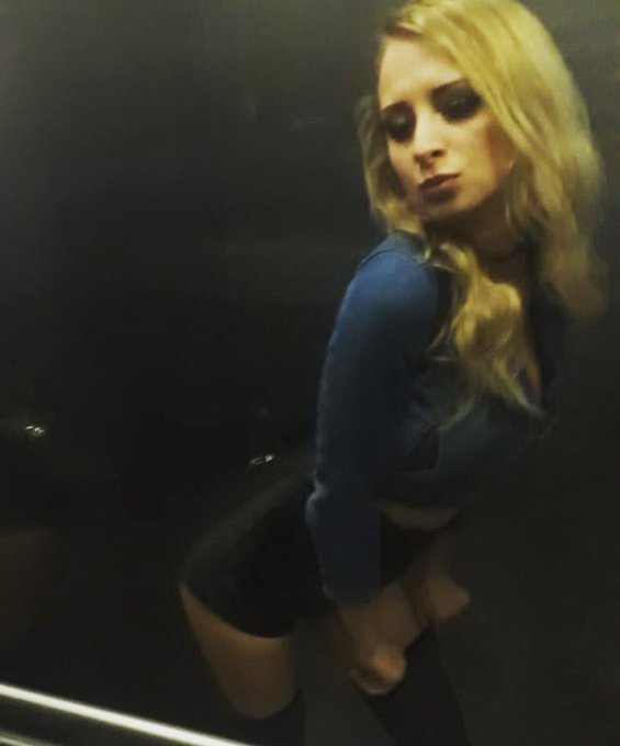 I love stockings and socks that fit slender legs ... #evellincat #online #cat #life #legs #stockings<a href="/tag/legs"class="tags"><span>#legs</span></a><a href="/tag/life"class="tags"><span>#life</span></a><a href="/tag/stockings"class="tags"><span>#stockings</span></a><a href="/tag/online"class="tags"><span>#online</span></a><a href="/tag/feet"class="tags"><span>#feet</span></a><a href="/tag/cat"class="tags"><span>#cat</span></a><a href="/tag/socks"class="tags"><span>#socks</span></a>