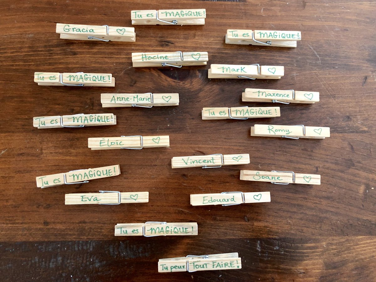 catlap78's tweet image. Tu es MAGIQUE 💫! Tu peux tout faire 💪🏻.    Une épingle « Je crois en toi », fortement inspirée de #Clair2019 . Pour mes beaux élèves❣️ #EduProf