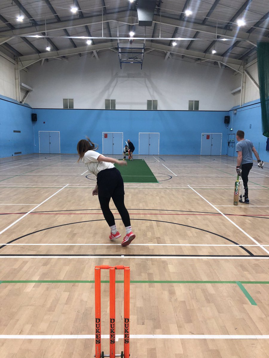 NorfolkCricket's tweet photo. South Norfolk Indoor League Results:
Hardingham 289/10 -239net
New Buckenham 268/9 - 223net
Hardingham win by 16 runs.
#indoor #cricket #particiaption https://t.co/ekuntSrcVQ