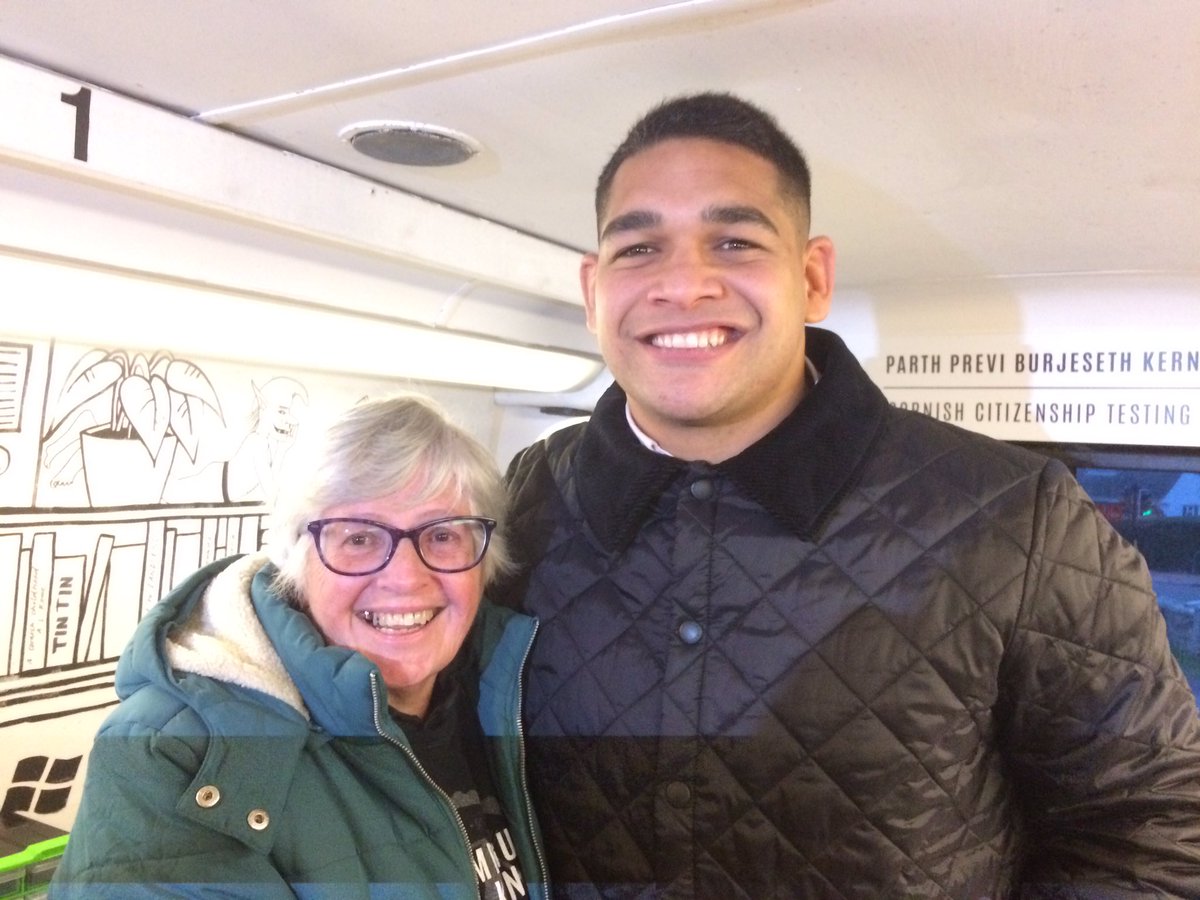 Tick Box Bus tweet media