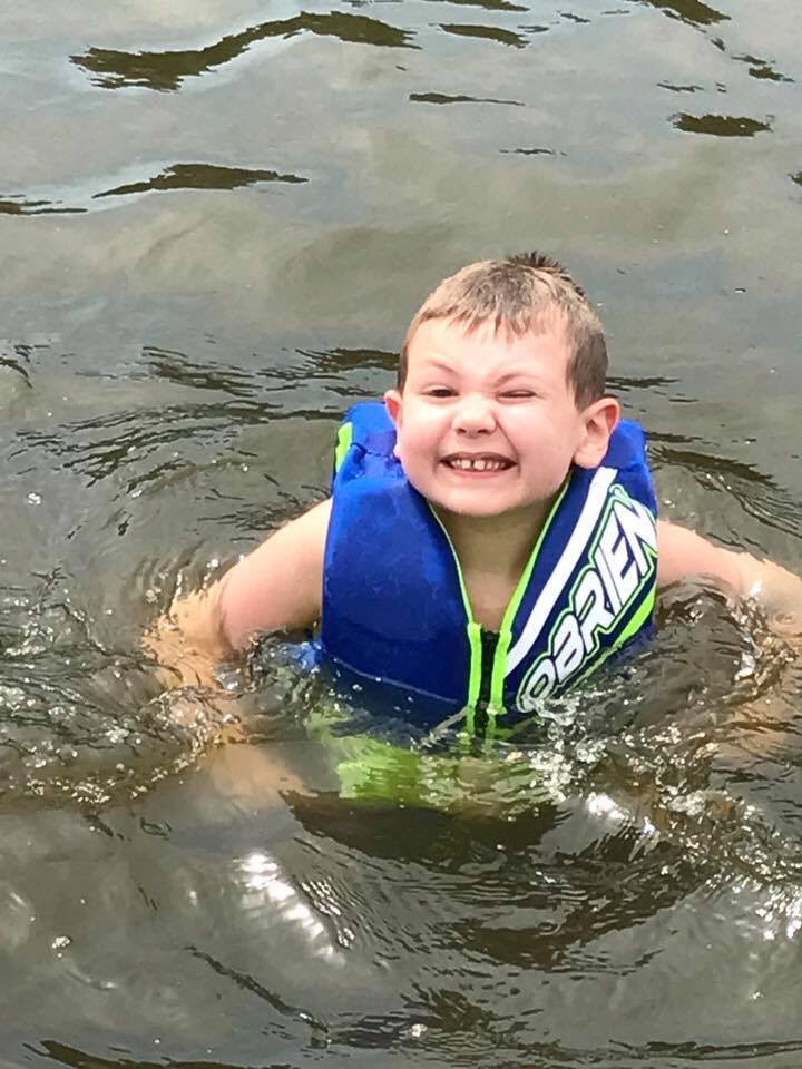 sarahvhammer's tweet image. Happy 10th birthday to my favorite son😉 it’s fine guys, the other two will never see this tweet                             #FirstBorn #NicoJameson