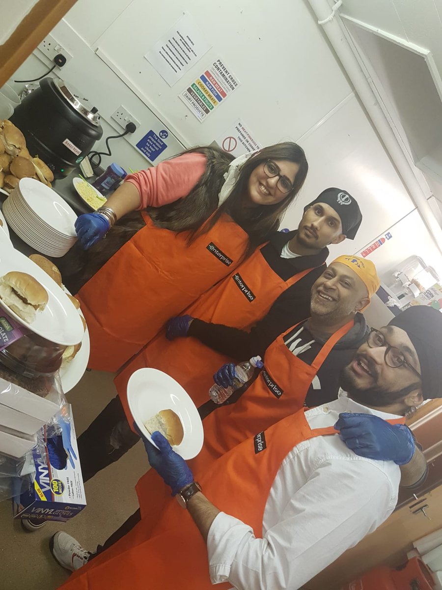 kuljit_manku's tweet photo. We strengthen our communities one neighbourhood at a time #U2DreamTeam #foundingvalues @LangarAid https://t.co/BpfKfUS0Zg