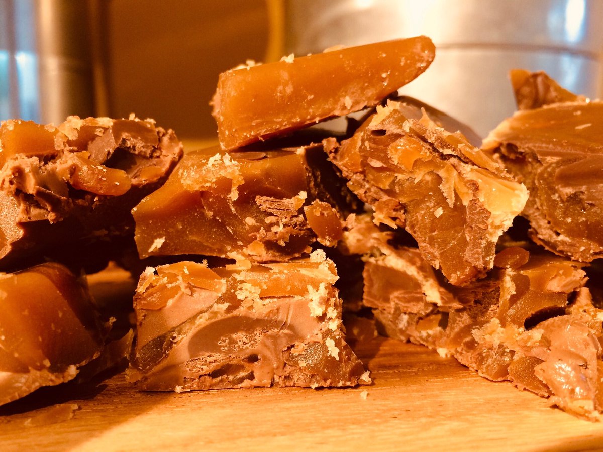 CCToffee1's tweet image. Gift idea 😍 whether it’s for #ValentinesDay or a #Birthday we make delicious #toffee to order using only natural ingredients.  Eco friendly packaging #HandmadeHour