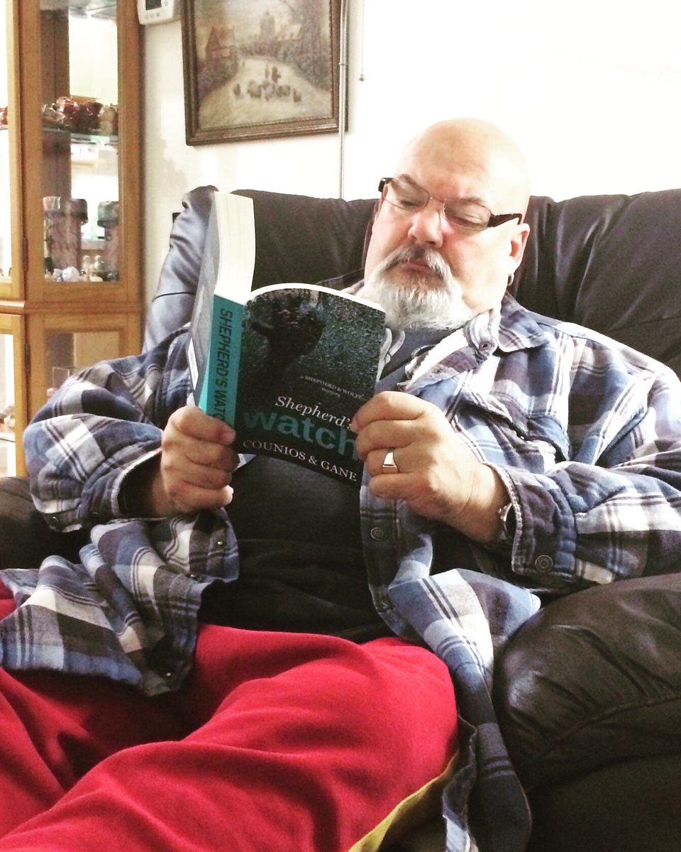 pineappleeffect's tweet photo. @canuck_at_home nice to see your dad enjoying #shepherdswatch second book in the #shepherdandwolfe series all the way on the #westcoast at #courtenaybc https://t.co/KH6JC2GvM5