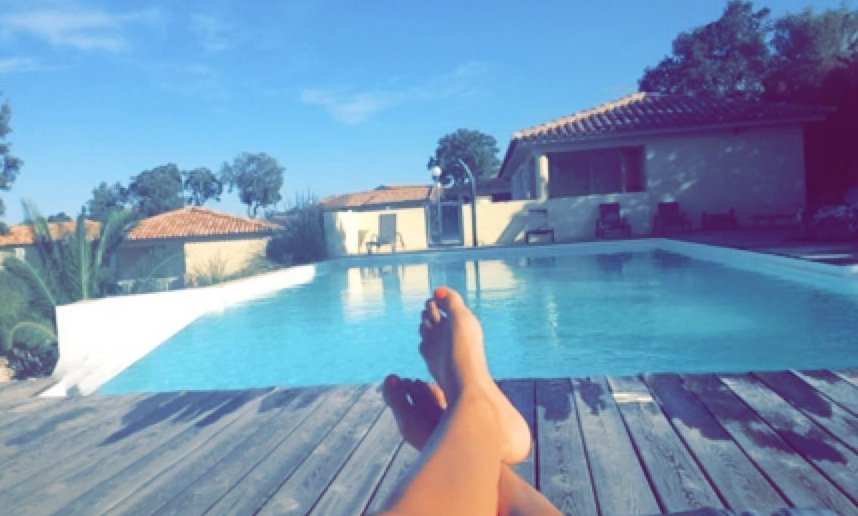 Miadomina's tweet photo. #footfetısh #moneyslave
Il manquait un esclave à mes pieds cet été.. Des pigeons pour rattraper ce manque? https://t.co/Y3BHKxswLz