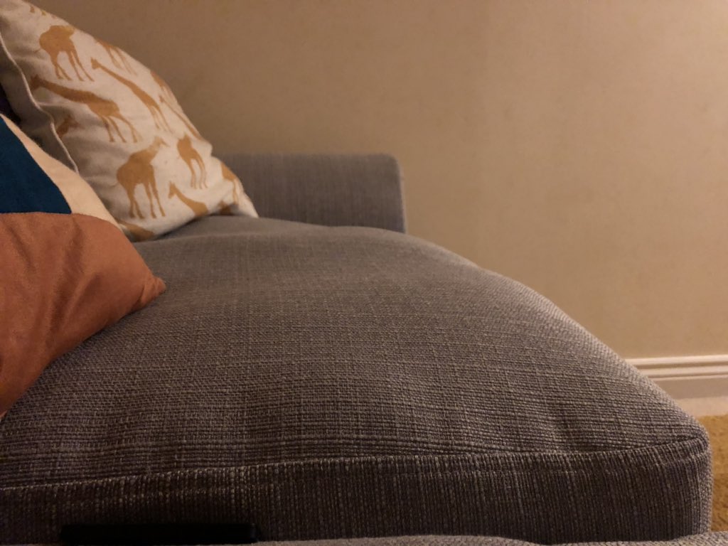 lauramilton_'s tweet photo. @DFSCare @DFS  should my sofa still be this lumpy after 6 months?! https://t.co/2NLEFZD2CA