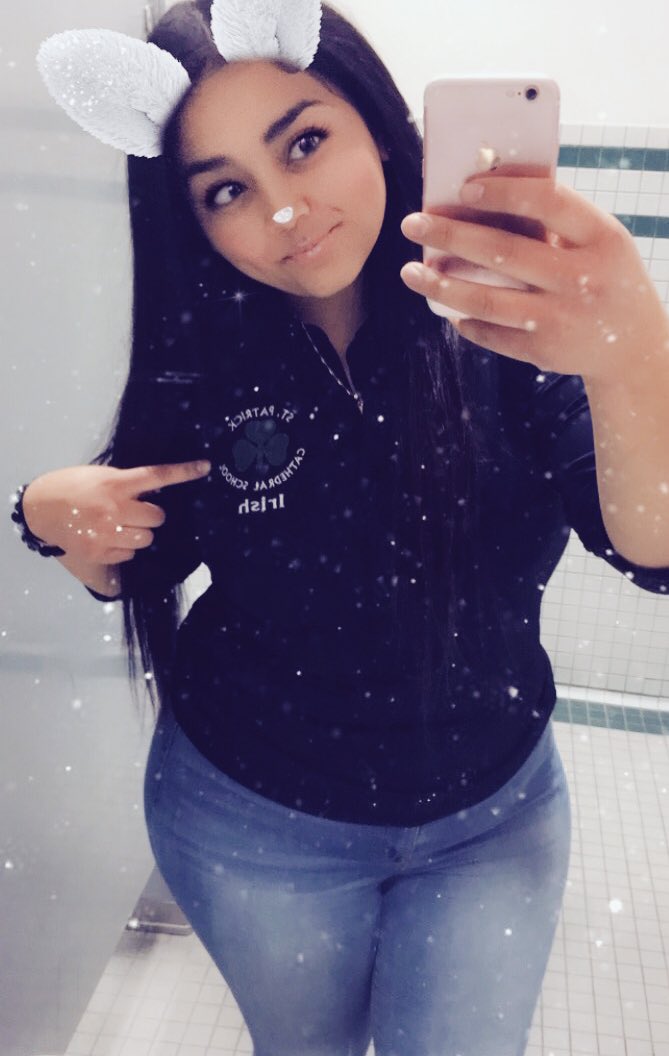 tonithefunk's tweet photo. Blessed to be apart of this team 😩💕💕 https://t.co/2KoJRF3EIC