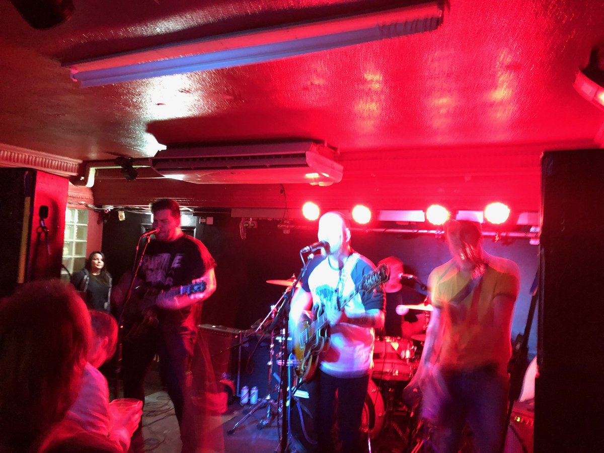 Pretty Babs ⁦<a href="/upthebabs/">Pretty Babs</a>⁩ playing an awesome set in ⁦<a href="/rescuerooms/">Rescue Rooms</a>⁩ for ⁦<a href="/Beat_Streets_/">Beat The Streets</a>⁩ earlier #upthebabs