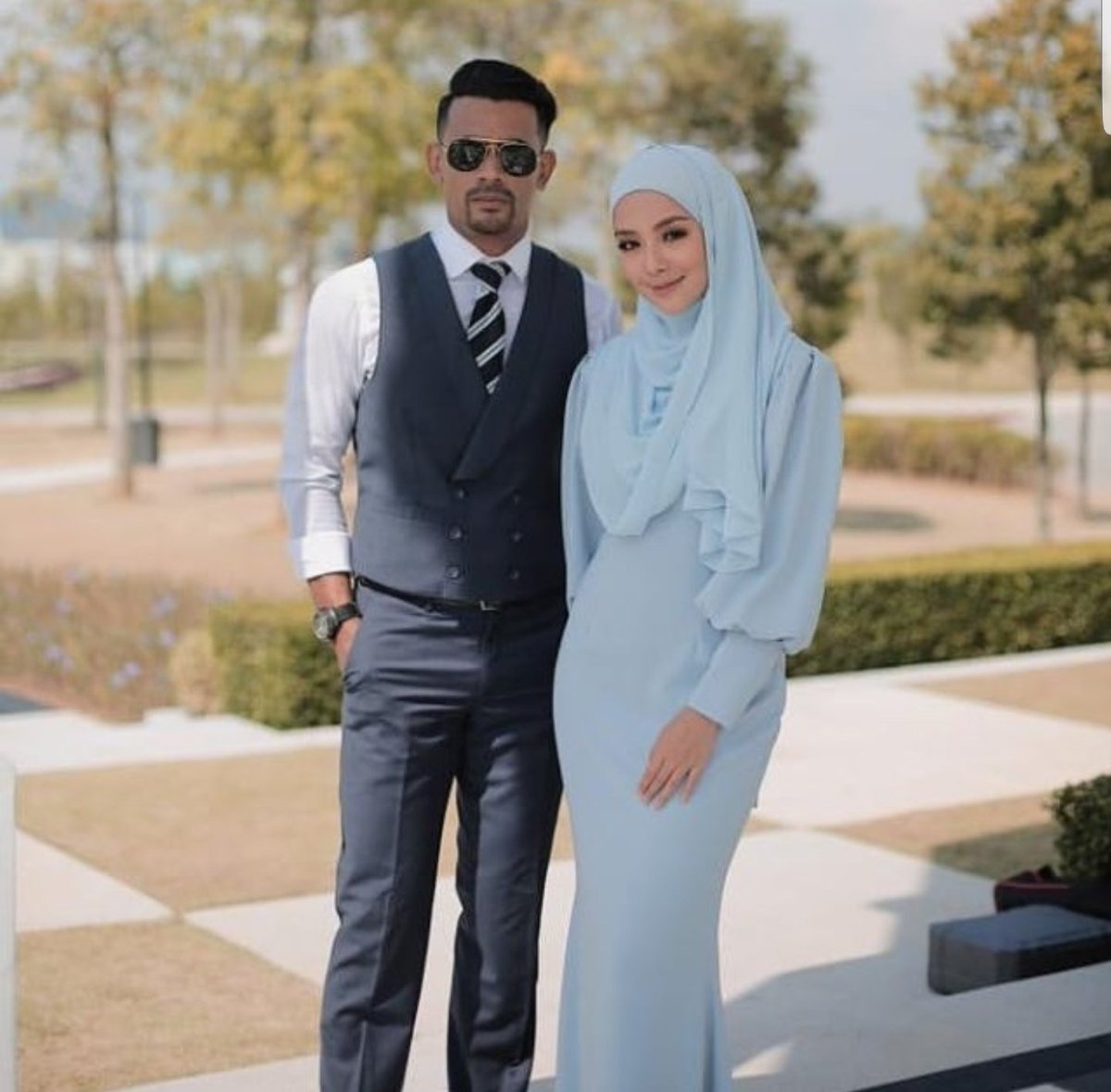 Mutawiffah's tweet photo. 1st pic: Danny and Tiara
Terima kasih tiara sebab sudi terima abang❤ -Danny-  #PujaanHatiKanda
2nd pic:Raid and Naira
Youre my missing piece naira. You look beautiful in white.🧔🧚‍♂️💫 -Raid- #LelakiKirimanTuhan
@remy_ishak ❤ @MFMiraFilzah https://t.co/SZhDX9D31r