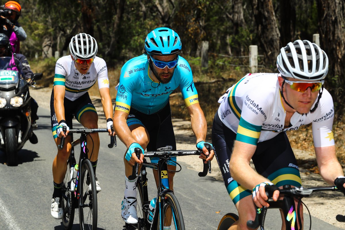Aussies <a href="/n_sumo23/">Nathan Elliott</a> and Carter Turnbull shone on the WorldTour stage in the #CadelRoadRace breakaway on Sunday, joining forces for the <a href="/KordaMentha/">KordaMentha</a> national team <a href="/CyclingAus/">CyclingAus</a>.

<a href="/FishysCP/">Jamie Finch-Penninger</a> tells the story: sbs.com.au/cyclingcentral…