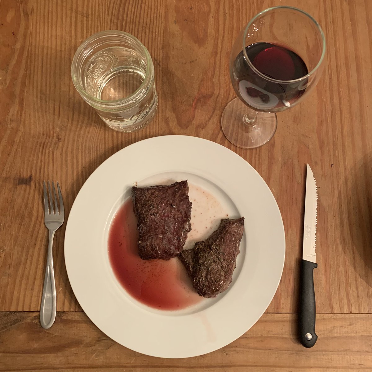 JWLevitt's tweet photo. Ok wow that was good. 🤤🤤🤤#eatingistraining #anddelicious https://t.co/Wf6dePrGKG