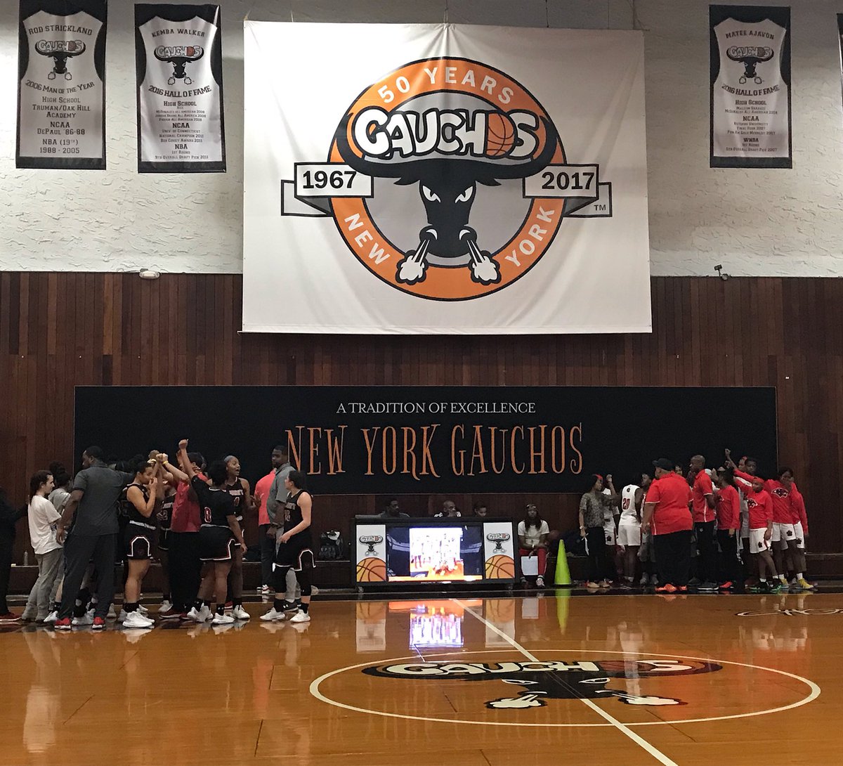 SJCHSBBALL's tweet photo. Your Cadet are coming home with another hard fought victory! Imhotep put up a tough fight! Next up is Holy Cross on Tuesday. JV at 5:30pm and Varsity at 7pm!
#CadetsStrong https://t.co/U7YbZo3PZo