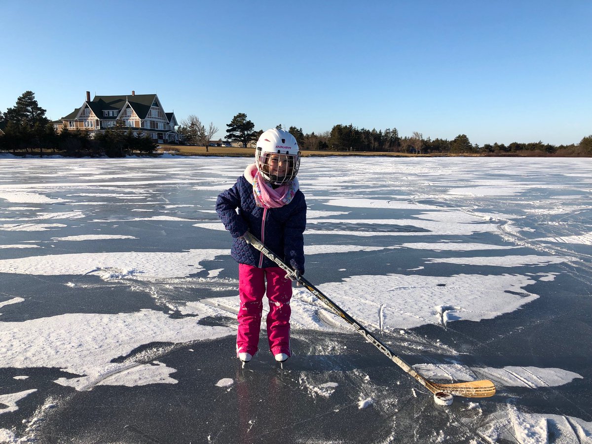 CrystalDawn_84's tweet photo. The weather today was perfect for a skate around the Dalvay Lake. ⁦⁦@DalvaybytheSea⁩ https://t.co/jwxYJwoXph