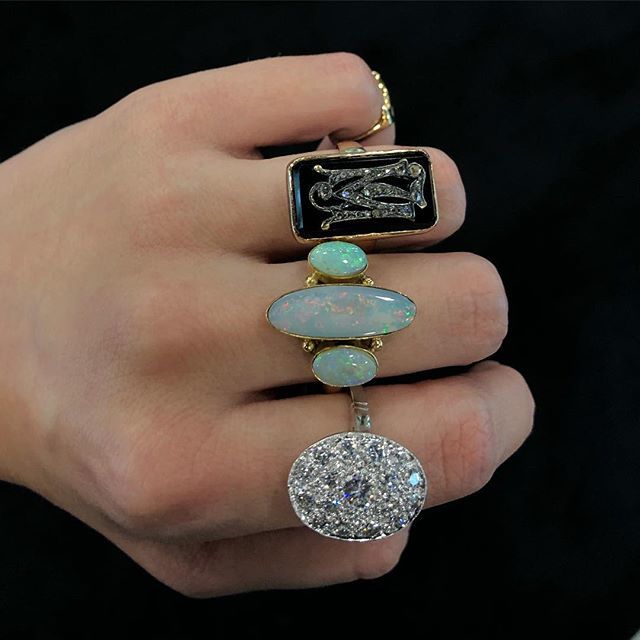 gemgossip's tweet photo. Guess which one I bought? All are from @thefabnab #OMBAS #showmeyourrings
Her booth is in aisle 1900, FYI ⭐️ https://t.co/Kf4g2YXgWZ https://t.co/4i3cv8v8uJ