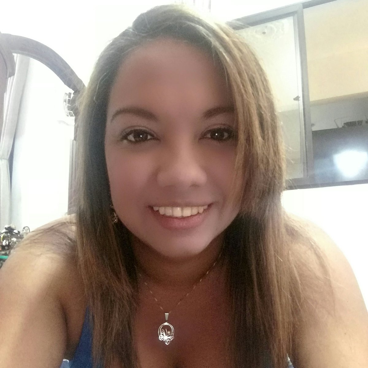 JULIANAMARCELAS's tweet photo. #NuevaFotoDePerfil https://t.co/XyE9RKcp6F