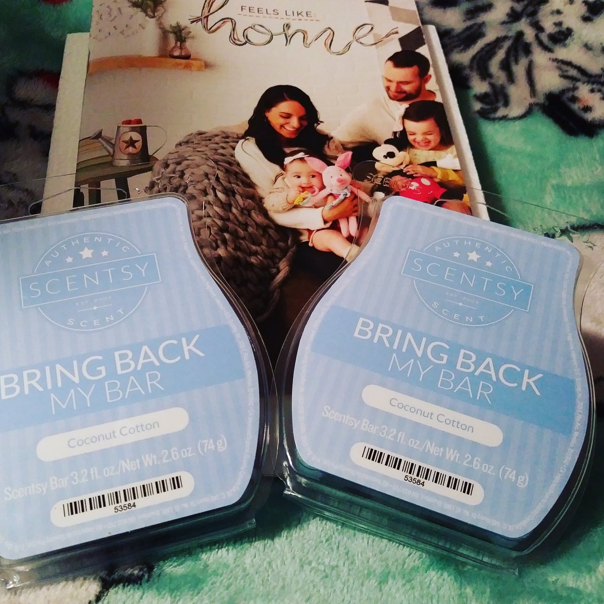 4 days left the Bring Back My Bar #scents leave. Coconut Cotton boasts sun warmed cotton, creamy coconut milk, citrus and white sandalwood. Try this and other #bbmb scents at
whiffablesbyluna.scentsy.us

#promotions #scentsy #candles #waxmelts #homefragrance #fragrance #aromatherapy