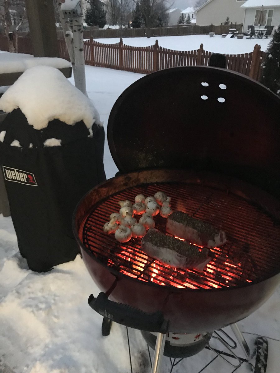 patrikmartin1's tweet image. This is for you @caseyo_behr @THDSilentT @WeberGrills sub zero temps and a little snow can’t keep this guy from cooking New York strips on my Weber kettle. #WeberWeekend #grillmaster