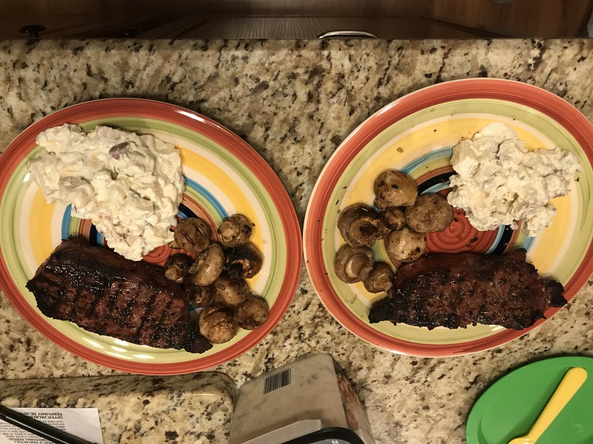 patrikmartin1's tweet image. This is for you @caseyo_behr @THDSilentT @WeberGrills sub zero temps and a little snow can’t keep this guy from cooking New York strips on my Weber kettle. #WeberWeekend #grillmaster