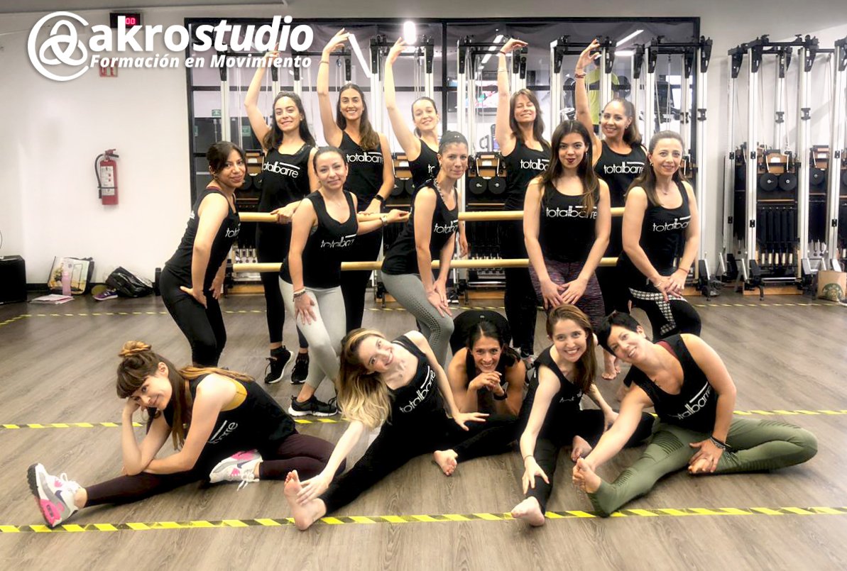 AkroStudioMX's tweet photo. ¡MUCHAS FELICIDADES a este increíble grupo de #TotalBarre! Únete a nuestra Completa Formación de Pilates. #StottPilates #StottPilatesMéxico
Offered by #AkrostudioMéxico
Instagram: @akrostudiomx
Twitter: @AkroStudioMX
https://t.co/MfgNv13STJ
FB: Akrostudio México
¡Escríbenos MD! https://t.co/fheO2AxFKG