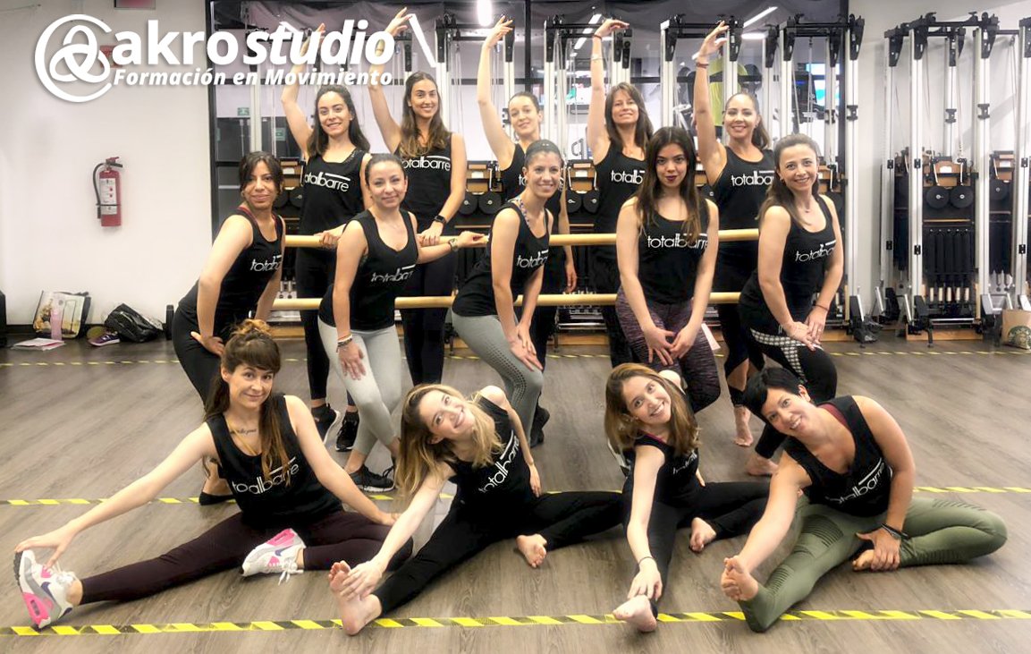 AkroStudioMX's tweet photo. ¡MUCHAS FELICIDADES a este increíble grupo de #TotalBarre! Únete a nuestra Completa Formación de Pilates. #StottPilates #StottPilatesMéxico
Offered by #AkrostudioMéxico
Instagram: @akrostudiomx
Twitter: @AkroStudioMX
https://t.co/MfgNv13STJ
FB: Akrostudio México
¡Escríbenos MD! https://t.co/fheO2AxFKG