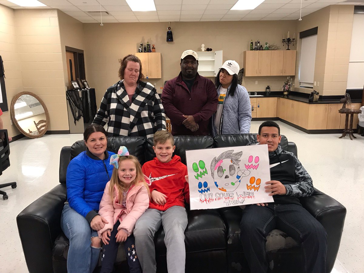 Sunday Escape Room Results:
Only 1 group out of 5 escaped!!!! 🤭

At the end of our first week, overall: 10 groups out of 29 have escaped. A 34% success rate. 
#WinchesterMansion #5thGrade <a href="/BeulahRalphElem/">Beulah Ralph Elem</a> <a href="/MsJenBrownBEU/">Ms. Brown</a> <a href="/QImler/">Quintin Ryan Imler</a> <a href="/jstarke9/">jstarke</a> <a href="/Ms_Pattonbeu/">Ms. Patton's class</a>