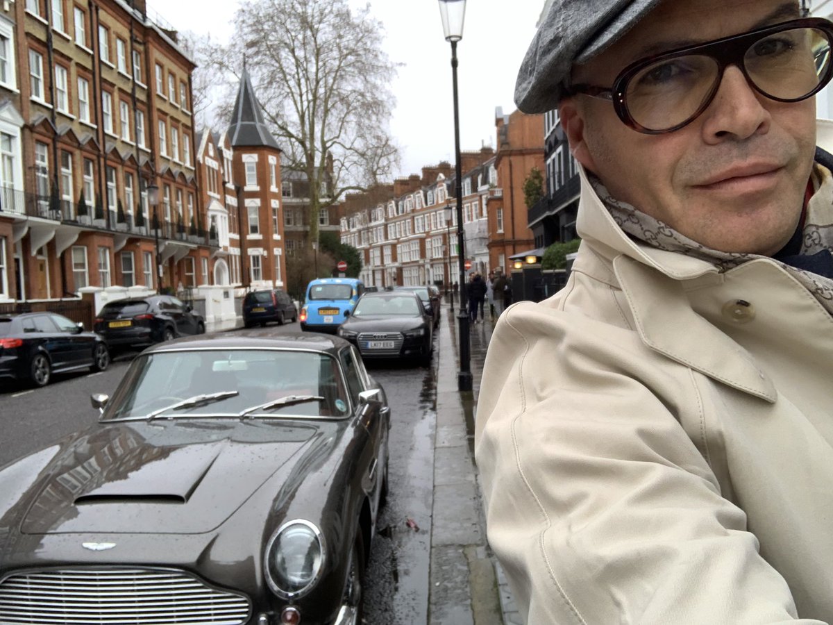 I don’t remember leaving that there..#AstonMartin #London and #thatguy