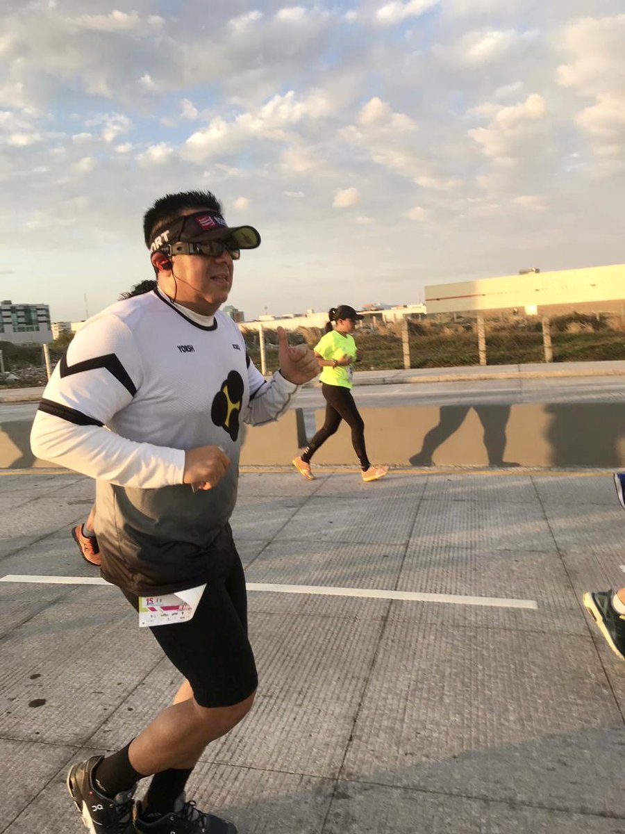 jarmasg's tweet photo. Las 📸🎥 del #MMPV2019 1/2
•
🏁🏃🏽#MMPV2019🏃🏽🏁 #21k 🏃🏽🏝🌊🌬🌥
•
#Vive #Comparte #Inspira
•
👍🏻💪🏻👊🏻🤜🏻 #Triinox 🏊🏼‍♂️🚴🏼🏃🏻‍♂️🇲🇽
•
#Veracruz #Bocadelrio #Mexico
#Triatleta #Swim #Bike #Run #swimbikerun #Triatlón #Ironman703 #Ironman #IMx #triatlon_mexico #Trimexico #AsTriatlón https://t.co/bslN9bJUqy