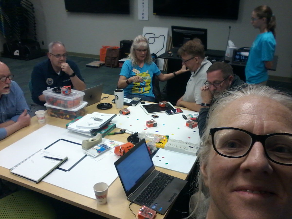 Helen Reynolds MBE tweet media