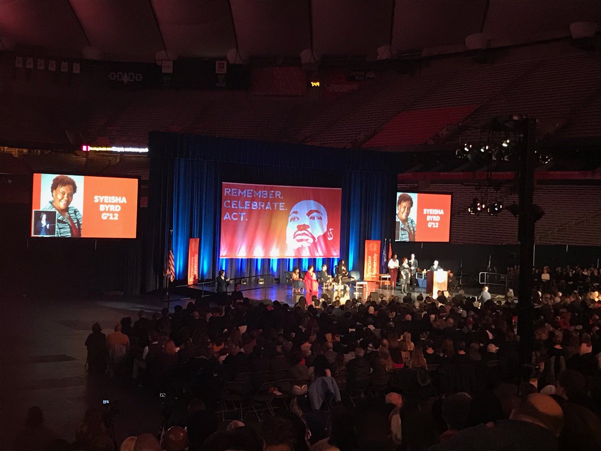 hetsiev's tweet photo. ⁦@LenderCenter⁩ Advisory Group member Syeisha Byrd receiving the Unsung Hero Award at the 2019 Martin Luther King Jr. Celebration. #MLK2019 #LenderCenter https://t.co/ofuMBxwU13