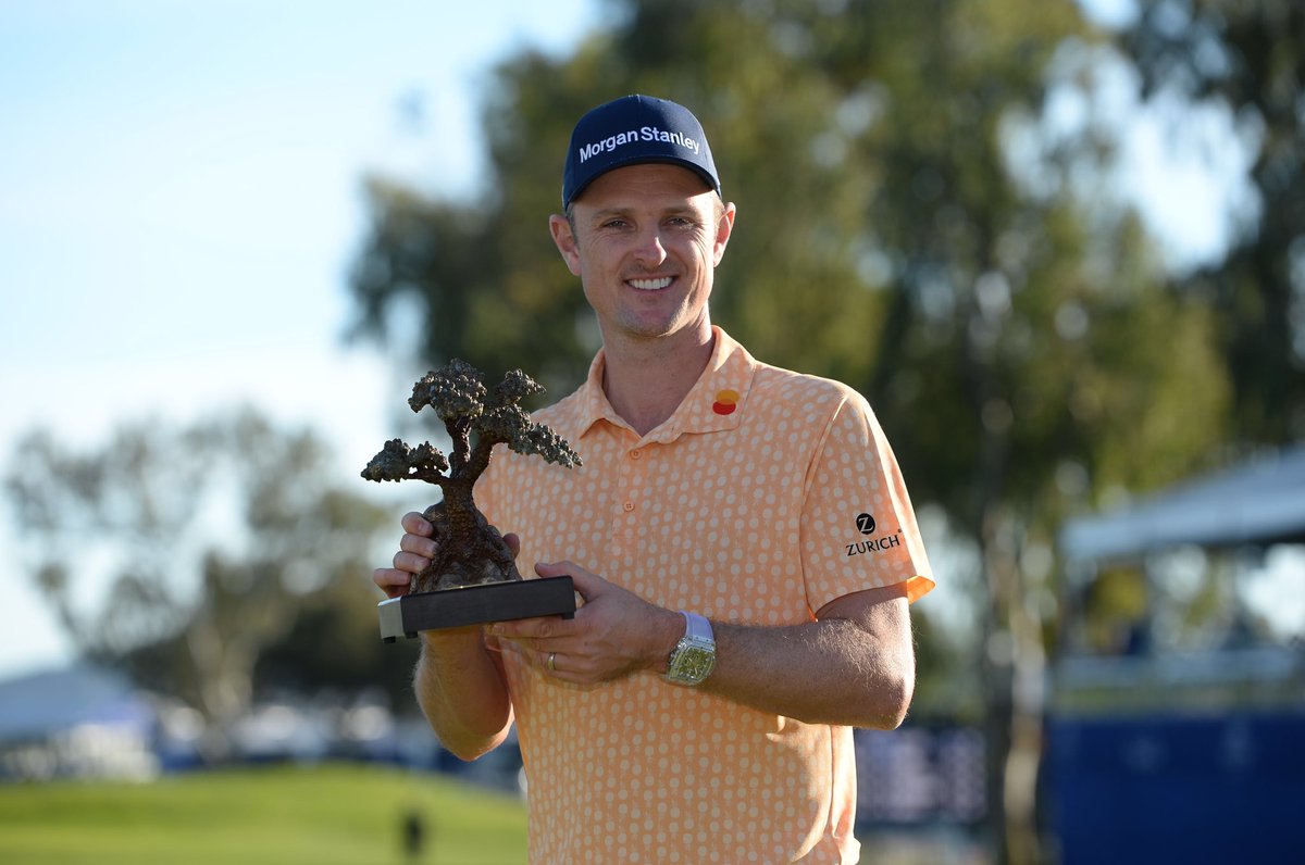 Mastercard's tweet photo. Congrats to @JustinRose99 on a Priceless win at the #FIO19! #Team🌹 👏🏌🏻 https://t.co/oAeMuhtPPB