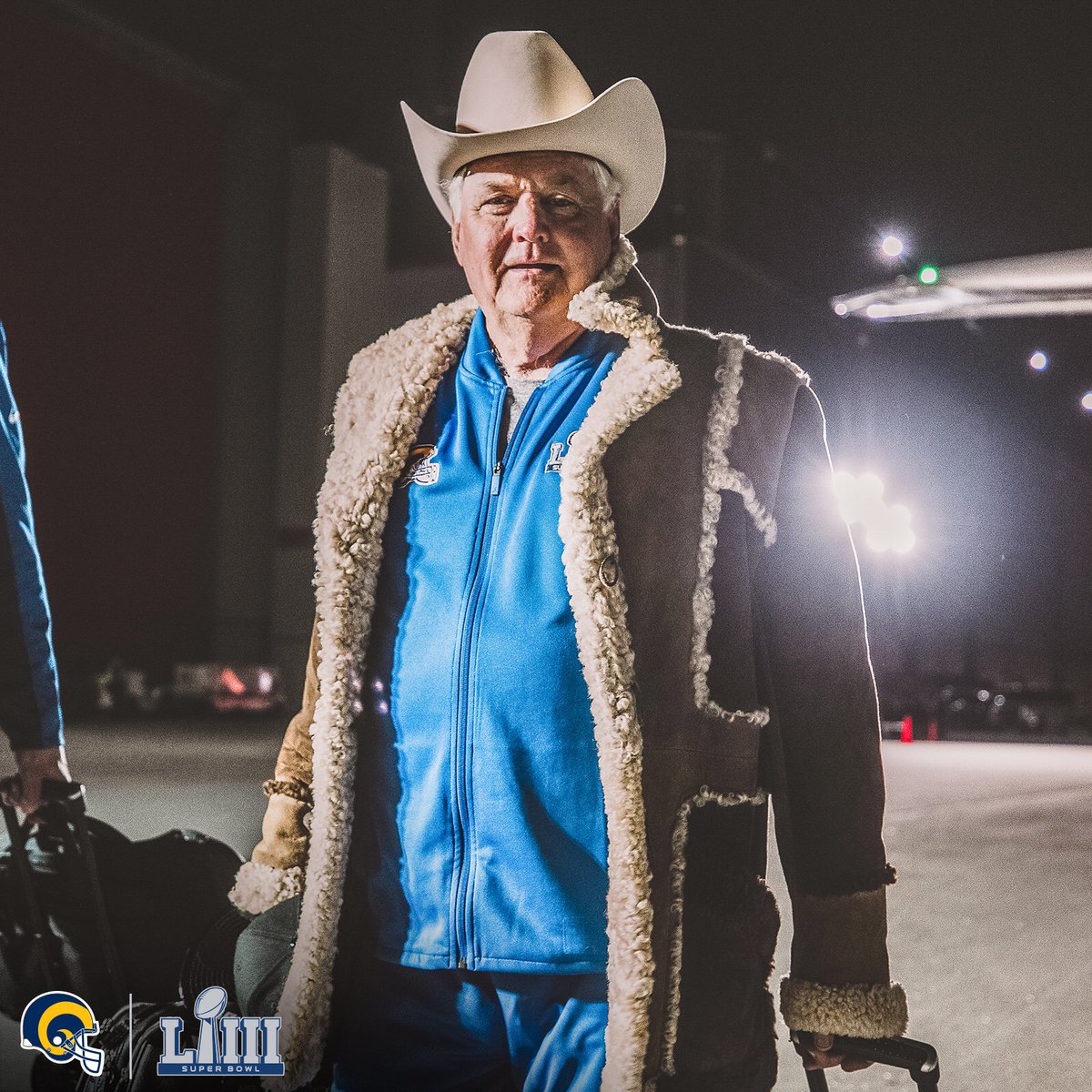 Like a boss. 

#SBLIII