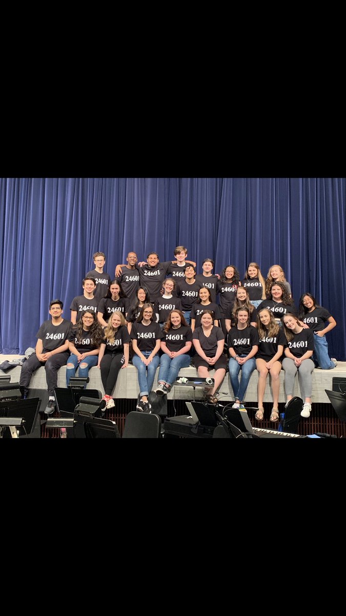 troupe311's tweet photo. for Les Mis our: cast, choir students, theatre students, and crew members!!! #THSLesMis https://t.co/mnDC1MX1IB