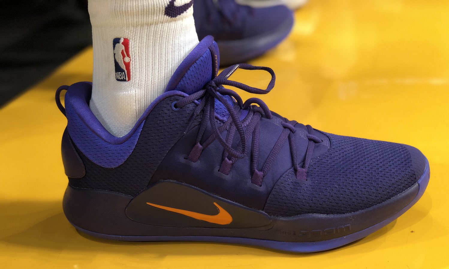 Hyperdunk low 2019 discount