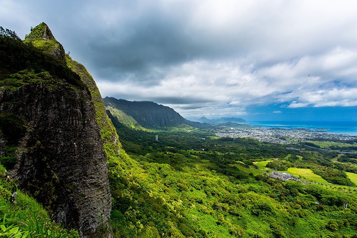 OlaProperties's tweet photo. Just a five-mile drive northeast of Downtown Honolulu, the Nuuanu Pali Lookout offers panoramic views of the sheer Koolau cliffs and lush Windward Coast.
#nuuanupalilookout #koolaucliffs #naturallandscapes #oahuvacations #oahu #olaproperties
https://t.co/lNpN5IOtHQ π€π½πΊπ https://t.co/tIIehC4ywe