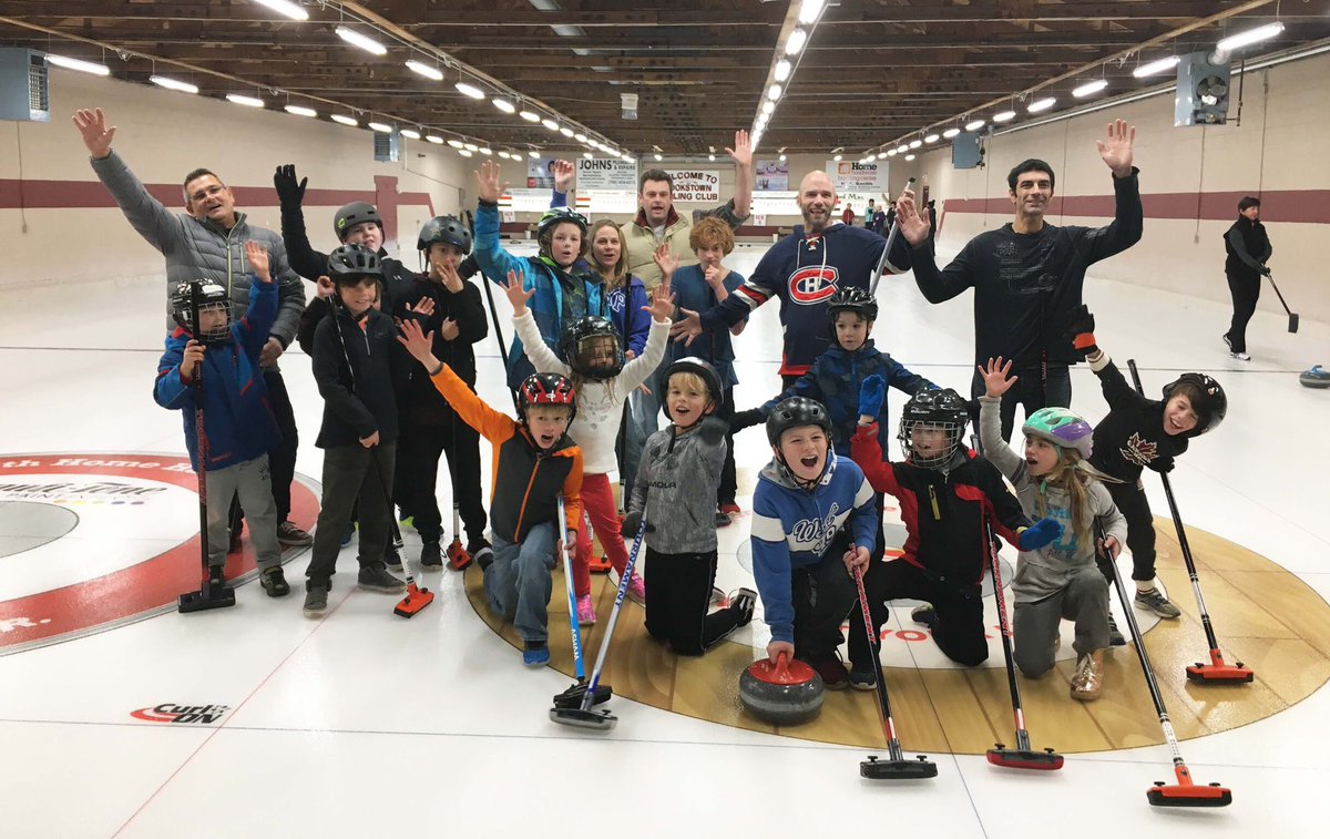 rocksandrings's tweet photo. We love seeing our Rocks &amp; Rings students get on the #curling ice! As part of our 10th anniversary celebrations @getcracking joined us to throw a @CurlingCanada #Curling101 party in Cookstown, ON. #RocksAndRingsTurns10 https://t.co/ywGzPay4zn
