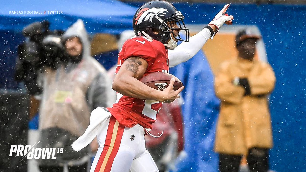 Broncos's tweet photo. That way to the 2019 season. 👉
#StrapHarris https://t.co/b1Cgo4BbG0