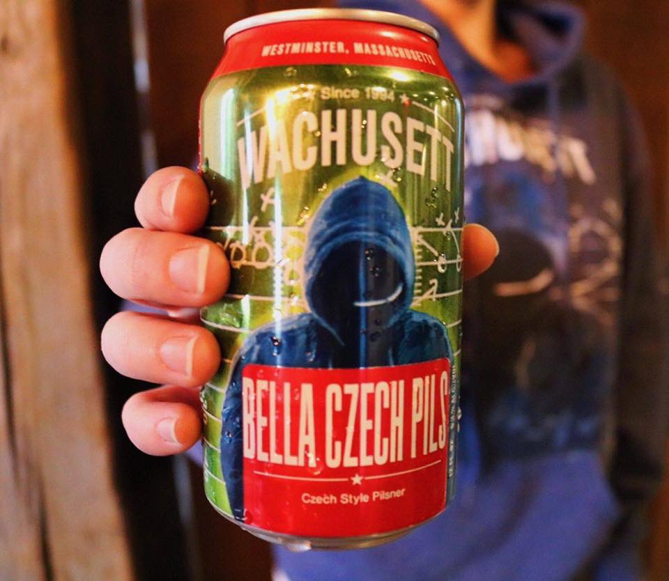 WachusettBrew's tweet photo. @budlight @Patriots @RamsNFL Hey Bud Light, New England is all set.  Thanks anyway! https://t.co/zRnIQl2a41