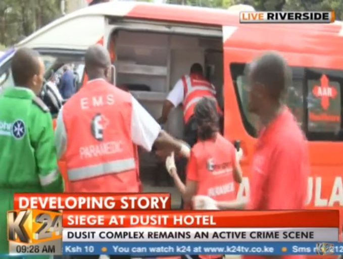 cares_bridge's tweet photo. give way to all ambulances and emergency vehicles  responding . #RiversideDriveAttack #RiversideAttack  #KenyaAttack #emskenya https://t.co/HrT4MzeZKZ