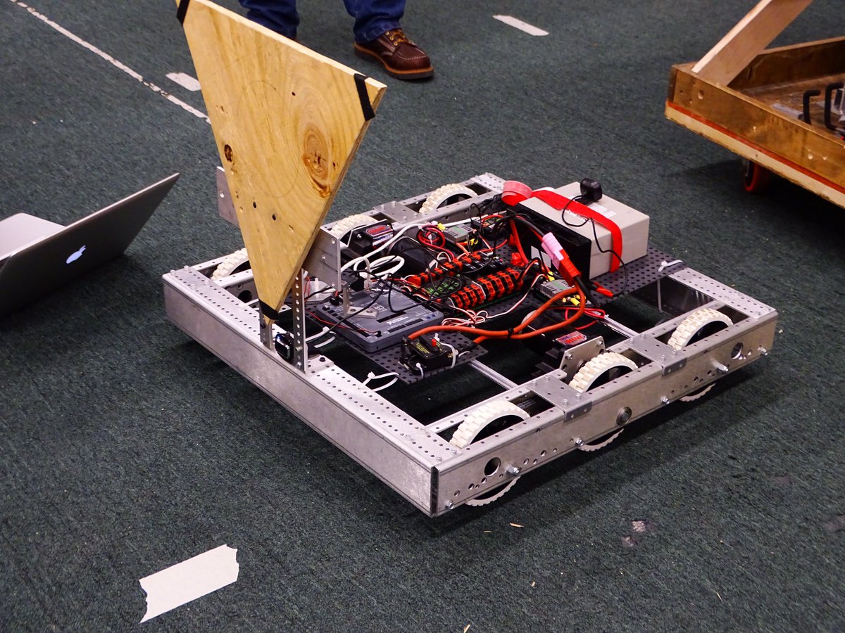 HCRC2544's tweet photo. The Harbor Creek Robotics team spent our first week planning our Robot design and strategy for the 2019 FIRST Competition Destination: Deep Space (presented by the Boeing Company). We have begun part of our building progress. Stay tuned for weekly updates on our Twitter @HCRC2544 https://t.co/0ec6rsFTyQ