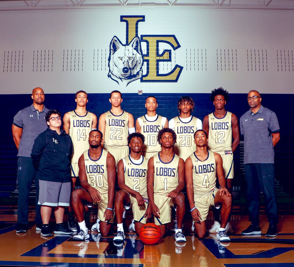 🏀LOBOS WIN!!! Boys VAR Basketball beats The Colony 62-61 with <a href="/RjHampton14/">RJ</a> scoring the winning basket! Great game team! <a href="/leisd/">Little Elm ISD</a> <a href="/LittleElmHS/">Little Elm HS</a> <a href="/SportsDayHS/">SportsDayHS</a> <a href="/ihss_dfw/">DFW Inside High School Sports</a>