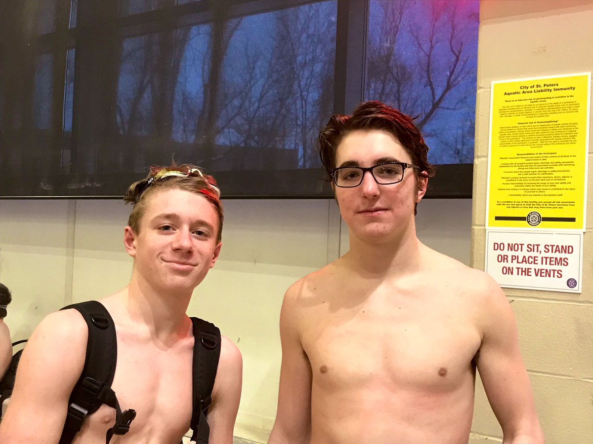 FZS_SwimandDive's tweet image. Thank you Brian and Bryce for assisting at practice today. I greatly appreciated your help. #swimfamily #cantstayawsyfromthepool #startsandturns