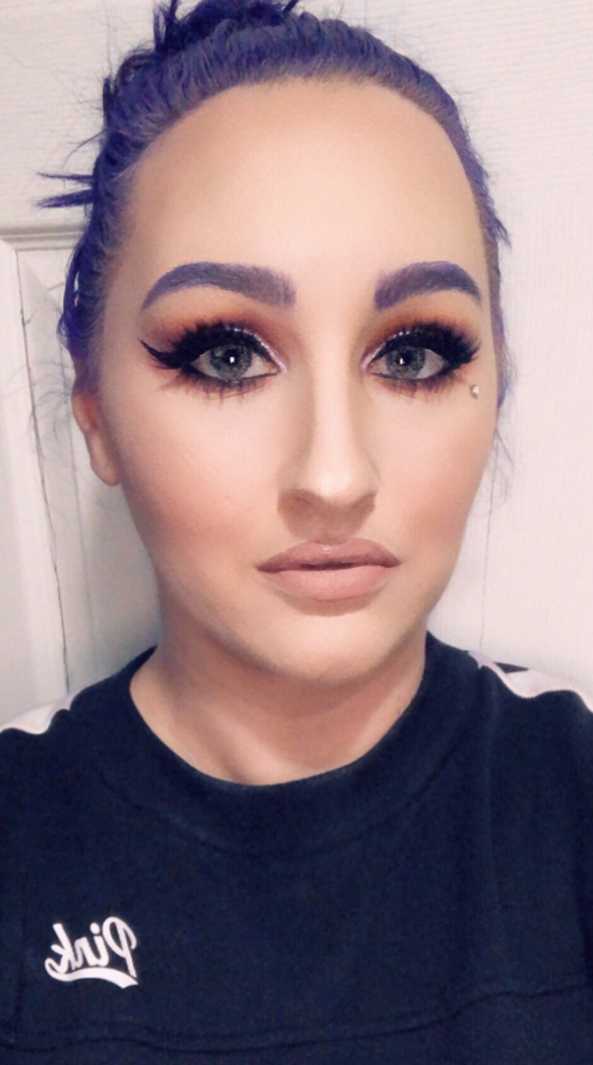 @jamescharles used your UYIA palette for this look, it’s such a beautiful palette. #selftaught